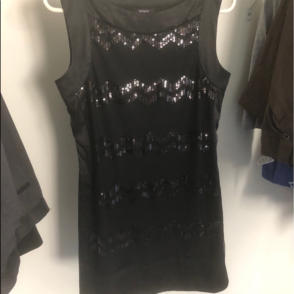 Beautiful sequence mini dress.